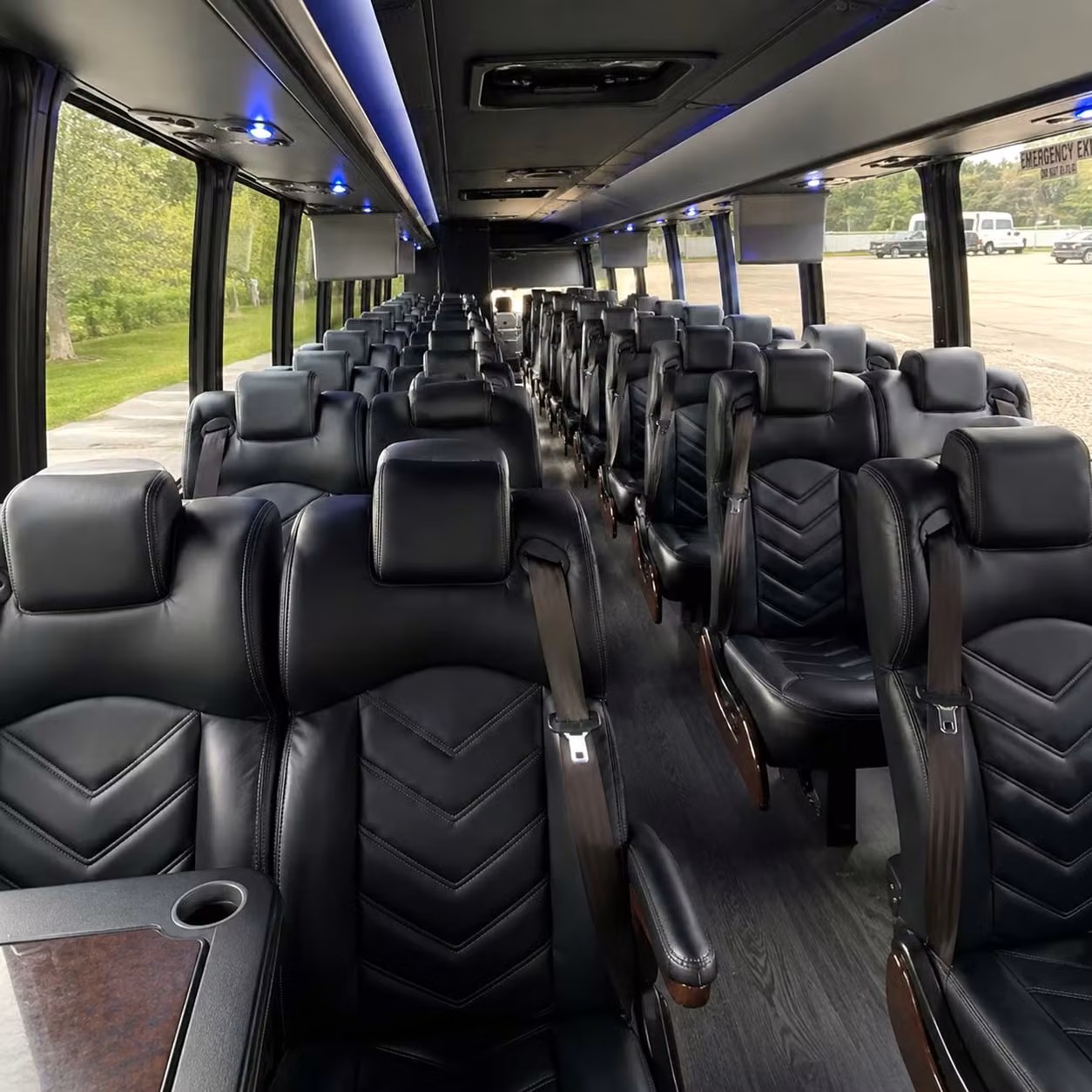 mobile 28 passenger minibus rental