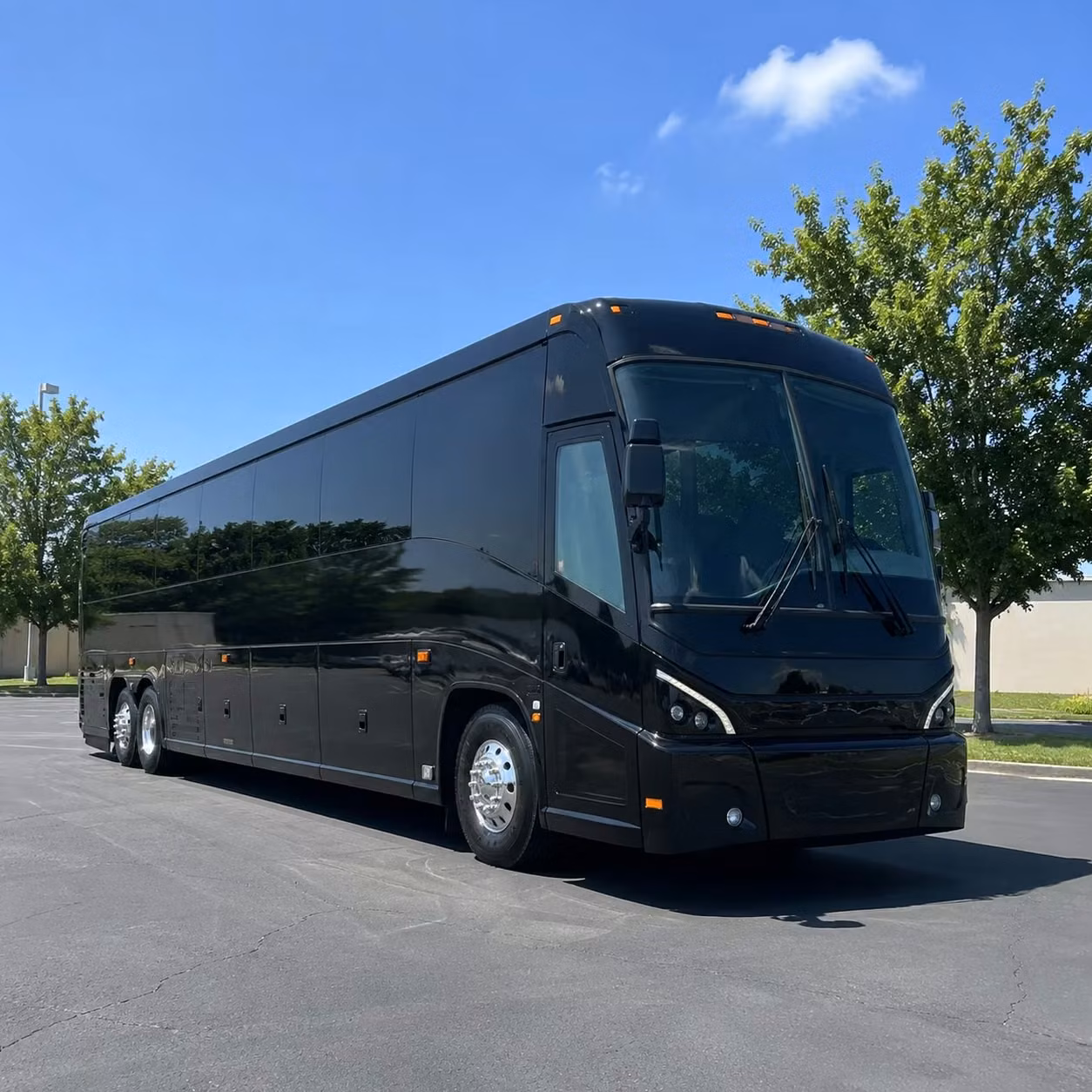 reliable shuttle transportation between mobile s federal facilities and military installations