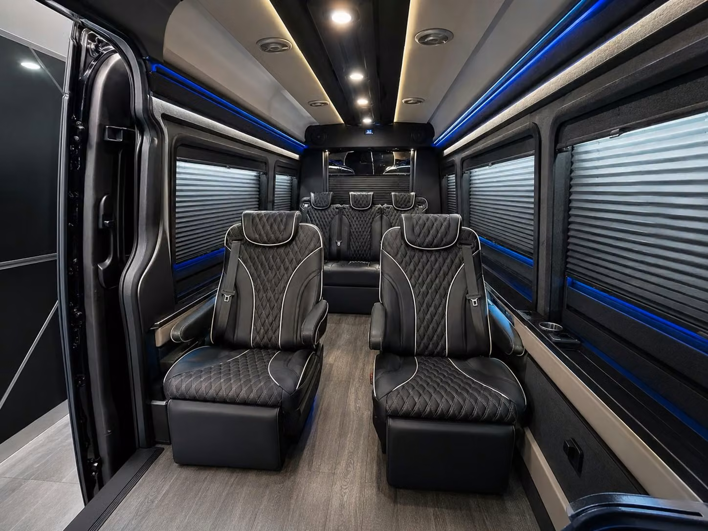 school and university group airport transportation to and from mobile