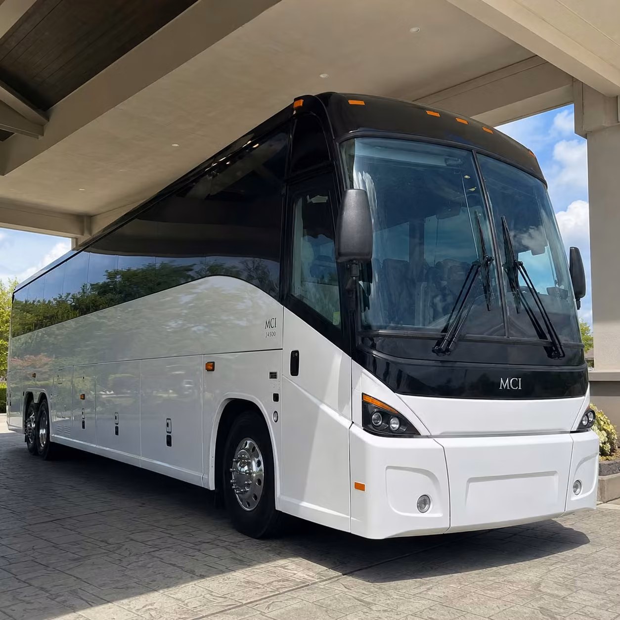 shift worker transportation for mobile s industrial and maritime employers